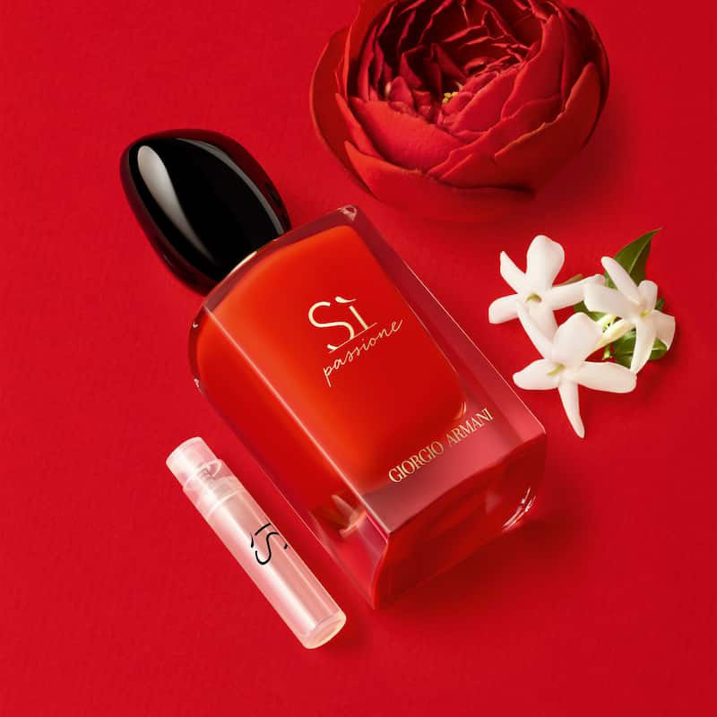 عطر Si باشن الأحمر (Sì Passione) من جورجيو أرماني - سحر عطري
